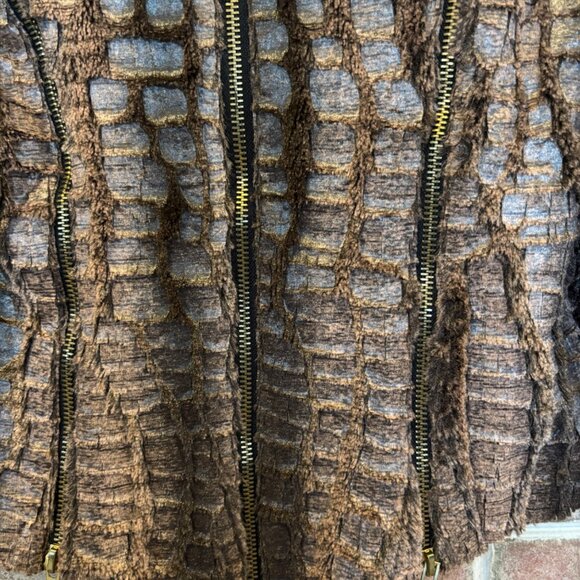 Bebe Kardashian Crocodile-Textured Brown Jacket W/Zipper Accents Sz M - Picture 6 of 9